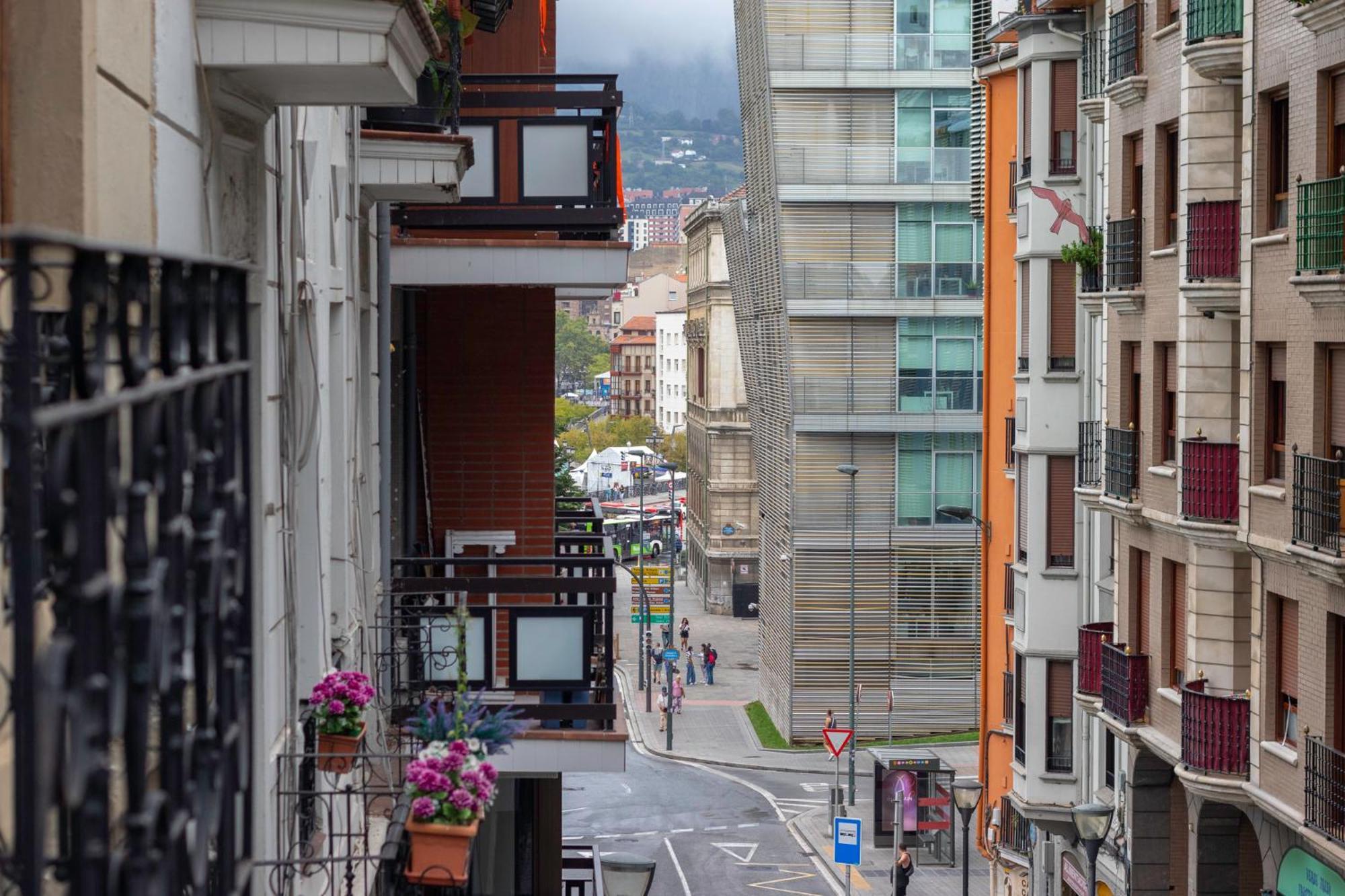 Inar Centrico Apartamento Junto Ayuntamiento & Ria Bilbao Exterior foto